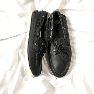 SPERRY TOP-SIDER BOAT SHOES 🌊